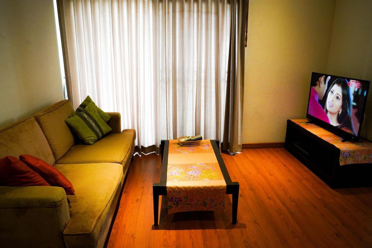 Siam Bright Suite Bangkok Bagian luar foto